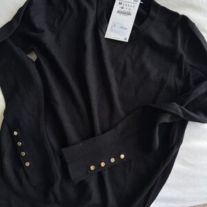 🖤 ZARA Black Crewneck Sweater with Gold Button Detail 🖤